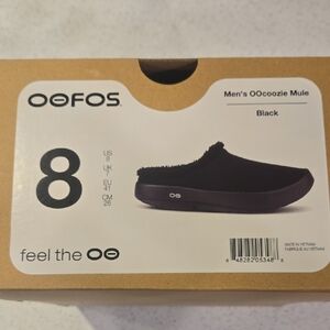 OOFOS Men's OOcoozie Mule in Black